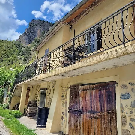 Résidence Pifourcha La Roche Entre Sisteron&serre-ponçon Appartement