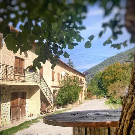 Résidence Pifourcha La Roche Entre Sisteron&serre-ponçon Appartement *